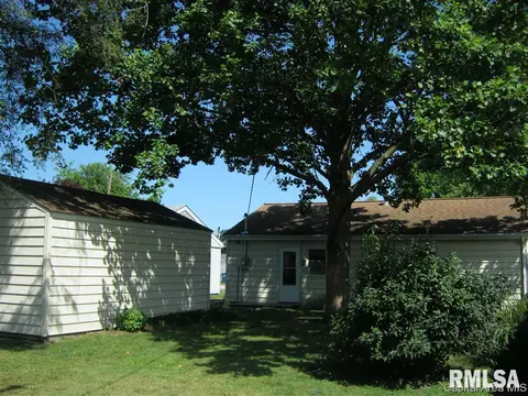 2334 Ramsey Ave, Springfield, IL 62702 photo 2