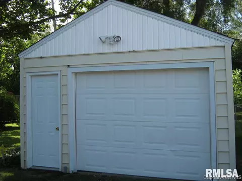 2334 Ramsey Ave, Springfield, IL 62702 photo 4
