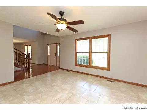 3921 Rocky Falls Rd, Springfield, IL 62711 photo 6