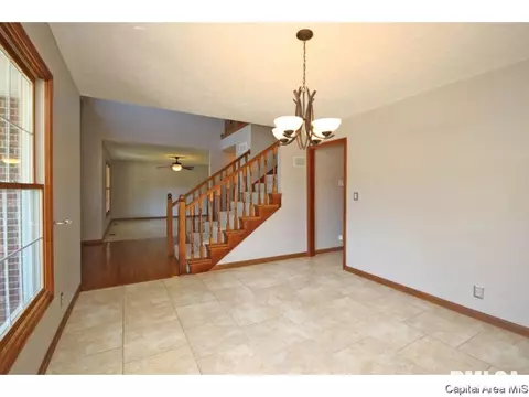 3921 Rocky Falls Rd, Springfield, IL 62711 photo 4