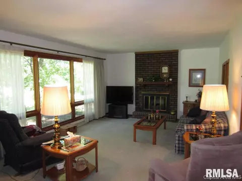 12 Palomino Rd, Springfield, IL 62702 photo 3