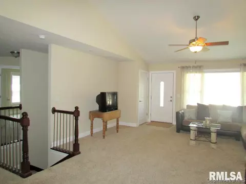 2914 Cronin, Springfield, IL 62711 photo 3