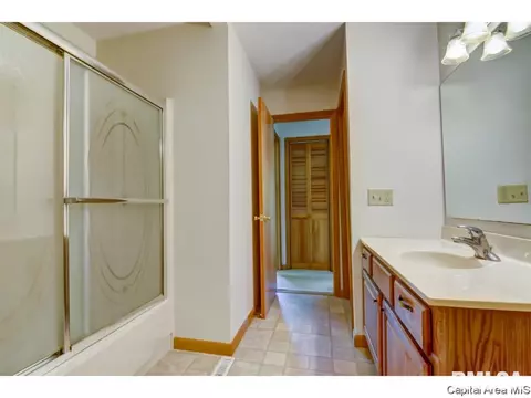 45 Pakey Rd, Springfield, IL 62712 photo 14