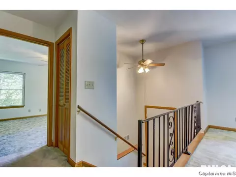 45 Pakey Rd, Springfield, IL 62712 photo 4