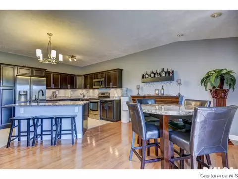 2919 S Meadowbrook #12, Springfield, IL 62711 photo 5