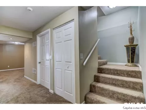 2919 S Meadowbrook #12, Springfield, IL 62711 photo 17