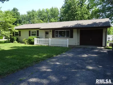 1632 E Walnut St, Chatham, IL 62629 photo 1