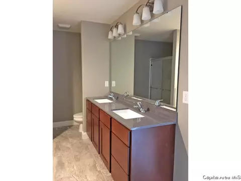 1602 Winston Dr, Springfield, IL 62711 photo 6
