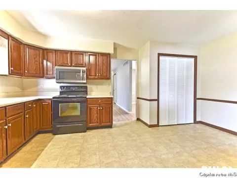 3316 Rawlings Dr, Springfield, IL 62704 photo 12