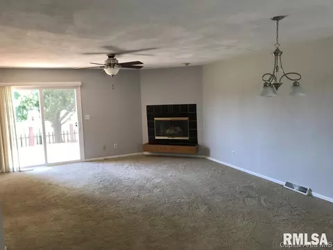 3319 Rawlings Dr, Springfield, IL 62704 photo 5