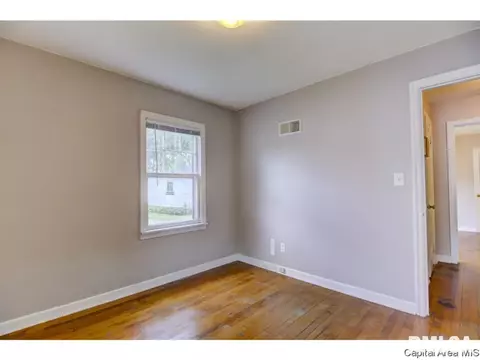 2328 S Spring St, Springfield, IL 62704 photo 20
