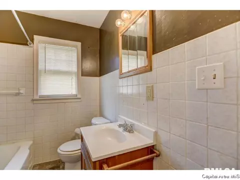 2328 S Spring St, Springfield, IL 62704 photo 24
