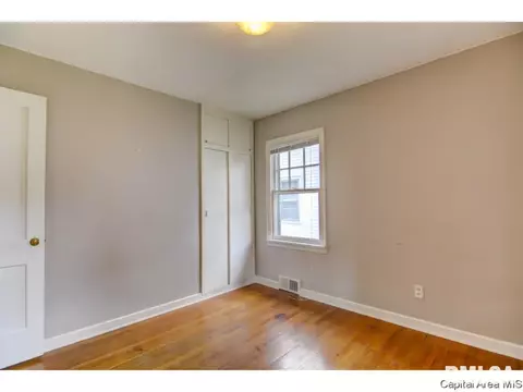 2328 S Spring St, Springfield, IL 62704 photo 18