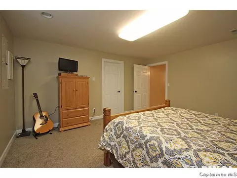 3924 Greenfield Dr, Springfield, IL 62704 photo 21