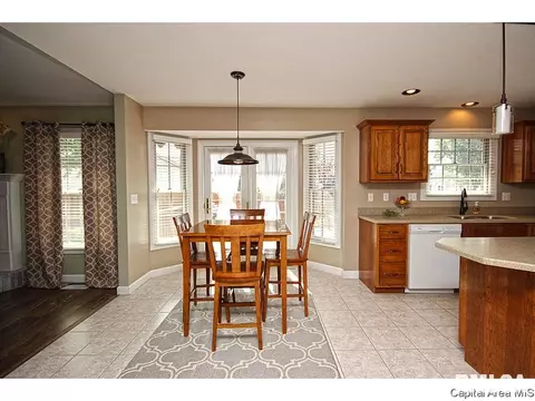 3924 Greenfield Dr, Springfield, IL 62704 photo 7