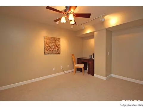 3924 Greenfield Dr, Springfield, IL 62704 photo 32