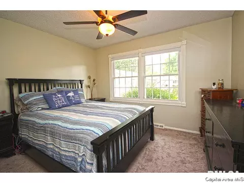 2924 Sherborn Rd, Springfield, IL 62702 photo 9