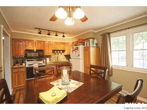 2924 Sherborn Rd, Springfield, IL 62702 photo 6