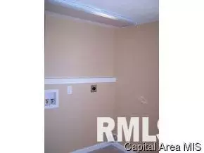 301 E Sycamore, Thayer, IL 62689 photo 10