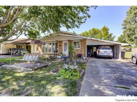 804 E Seventh St, Pana, IL 62557 photo 22