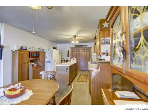 804 E Seventh St, Pana, IL 62557 photo 8