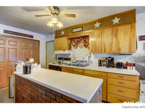 804 E Seventh St, Pana, IL 62557 photo 9