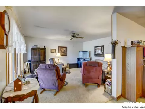 804 E Seventh St, Pana, IL 62557 photo 19