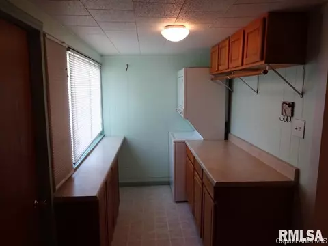 1604 S Pasfield St, Springfield, IL 62704 photo 17