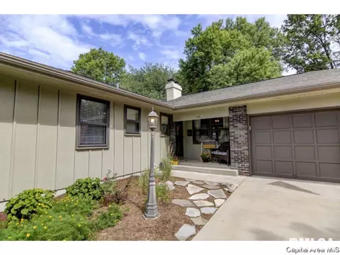 113 Pinehurst Dr, Springfield, IL 62704 photo 4
