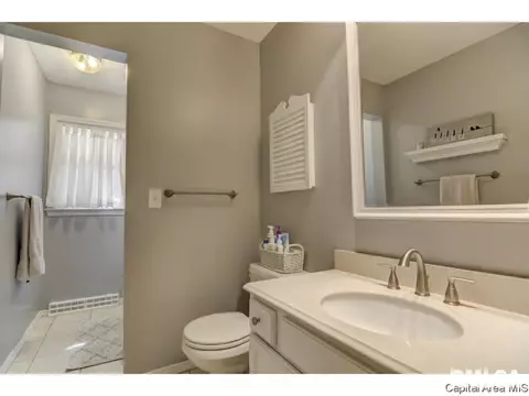 113 Pinehurst Dr, Springfield, IL 62704 photo 28