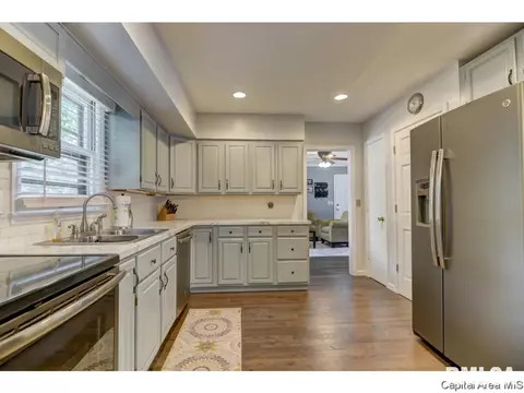 113 Pinehurst Dr, Springfield, IL 62704 photo 14
