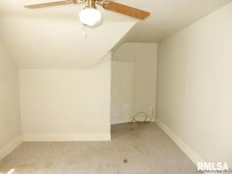 1454 N 8th St, Springfield, IL 62702 photo 10