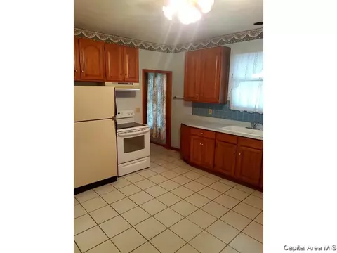 1228 N Ledlie Ave, Springfield, IL 62702 photo 6