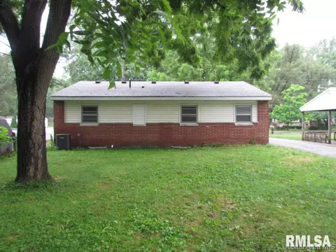 1026 N Edmond St, Springfield, IL 62703 photo 3