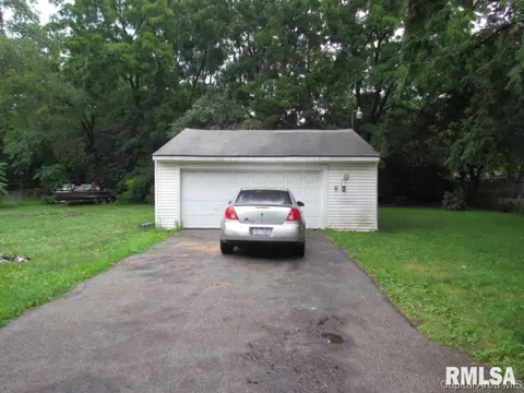 1026 N Edmond St, Springfield, IL 62703 photo 4