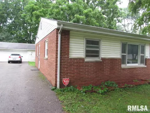 1026 N Edmond St, Springfield, IL 62703 photo 2
