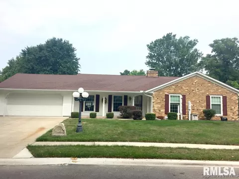 100 Danbury, Springfield, IL 62704 photo 1