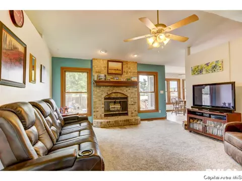 3064 Buena Vista Dr, Springfield, IL 62707 photo 6