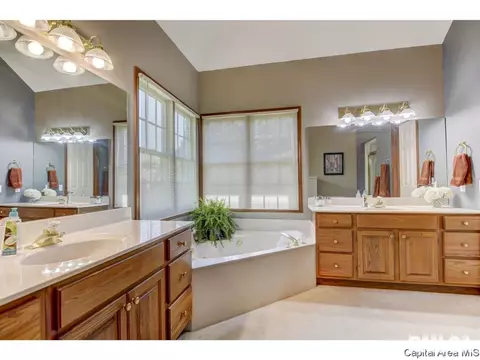 2305 Lake Crest Dr, Springfield, IL 62712 photo 24