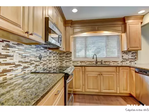 7 Wildwood, Springfield, IL 62704 photo 8
