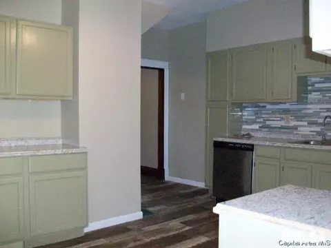 936 N 03rd, Springfield, IL 62702 photo 6