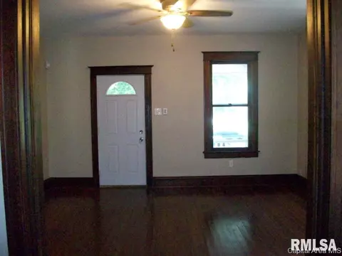 936 N 03rd, Springfield, IL 62702 photo 2
