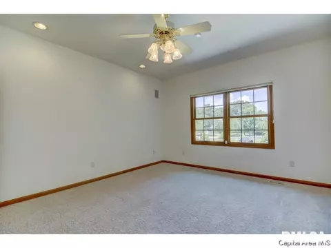 3921 Stone Brg, Springfield, IL 62711 photo 25
