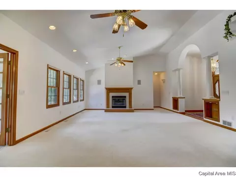 3921 Stone Brg, Springfield, IL 62711 photo 5