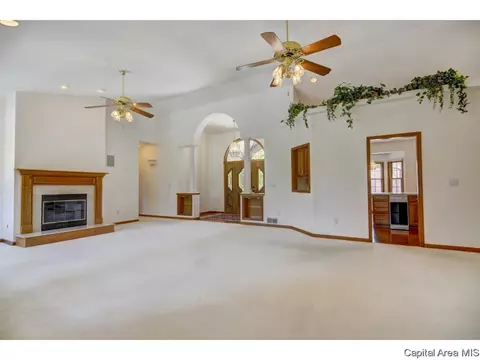 3921 Stone Brg, Springfield, IL 62711 photo 4