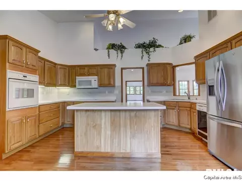 3921 Stone Brg, Springfield, IL 62711 photo 11