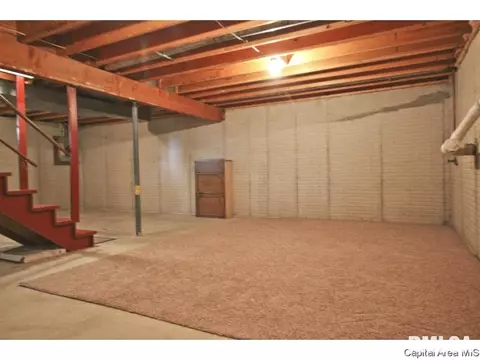 1708 Devonwood Dr, Springfield, IL 62704 photo 27