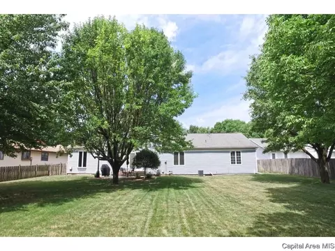 1708 Devonwood Dr, Springfield, IL 62704 photo 32