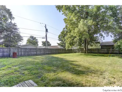 412 S Main St, Chatham, IL 62629 photo 33