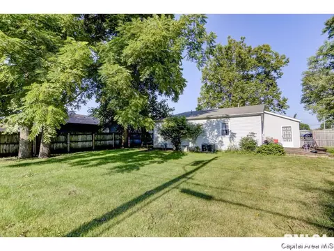 412 S Main St, Chatham, IL 62629 photo 28